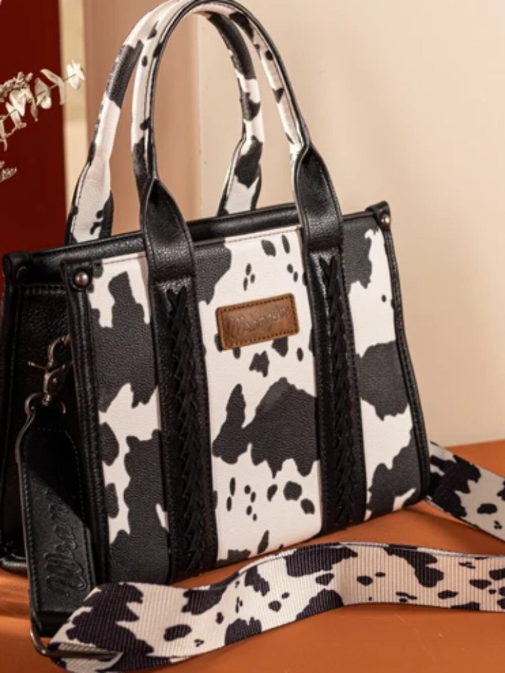 Wrangler Cow Print Concealed Carry Tote/crossbody-Black NWT